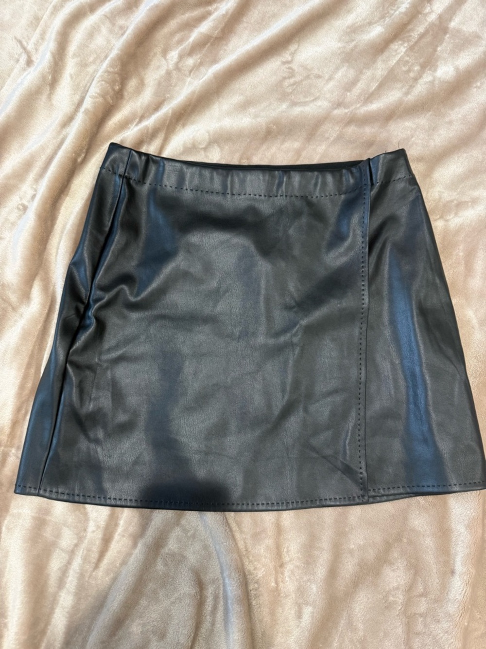 Max Studio Black Faux Leather Mini Skirt